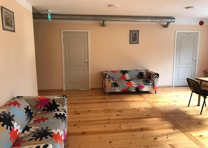 Sia Cikstonis מלון